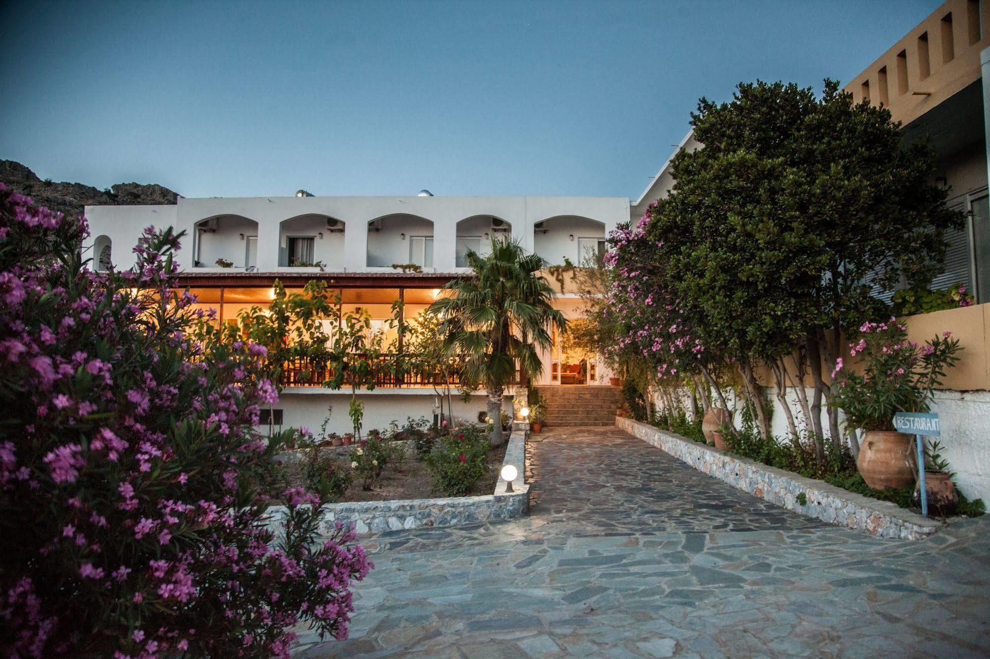 Aparthotel Ammoudi